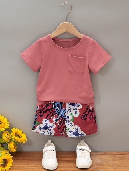 

toddler girls patched pocket tee & floral print shorts she, White
