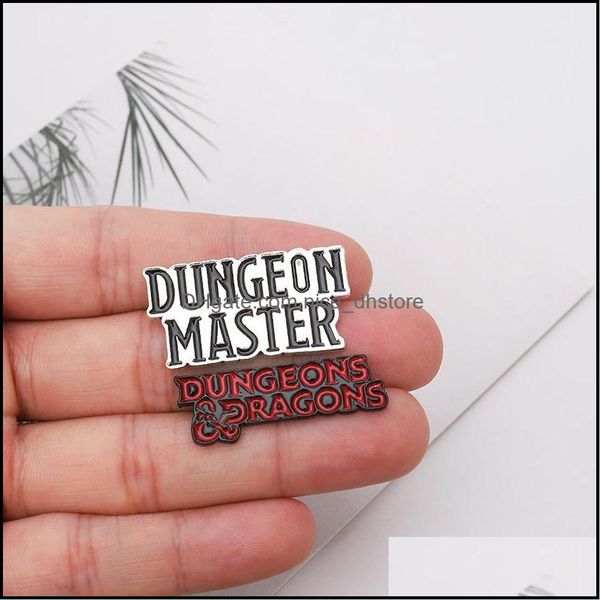 Spillespille gioielli Dnd Dungeon Master e drago smalto Pin spilla personalizzata borsa vestiti bavero D20 distintivo consegna goccia 20 Dhuiw