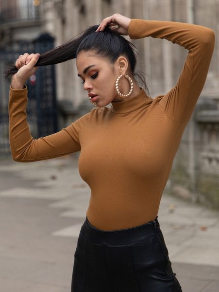 

mock neck solid form fitted tee t0iy#, White