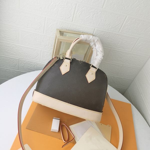 

designer alma bb shoulder bags luxury fashion crossbody epi handbag shell purse handbags black pink bag