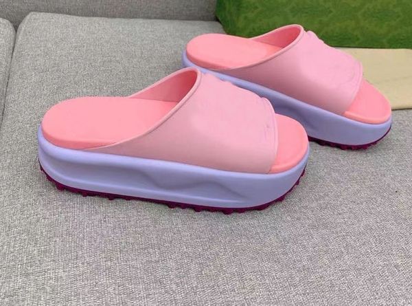 Pantofole con suola spessa Macarone Sandali di design di lusso lady slides piattaforma zeppa arcobaleno donne pantofole estive da uomo marca da donna in gomma Dearfoot Beach 35-42