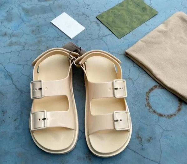 

2022 sandals slippers foam runners bags designer women rubber patent leather it is a kind of shoes that can be matched with clothes at will, Black