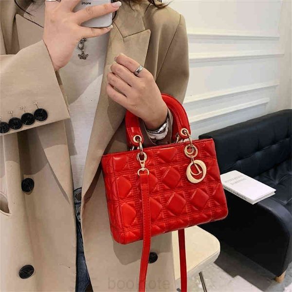

fashion bag new female 2022 net red diana classic messenger large capacity shoulder korean handbag