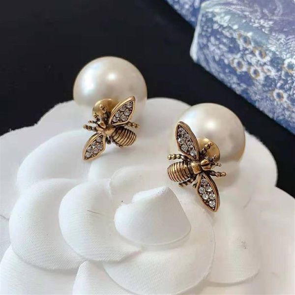 

brass women designer studs white pearl bee pattern fashion copper earrings engagement jewelry lady party gifts2873, Golden;silver