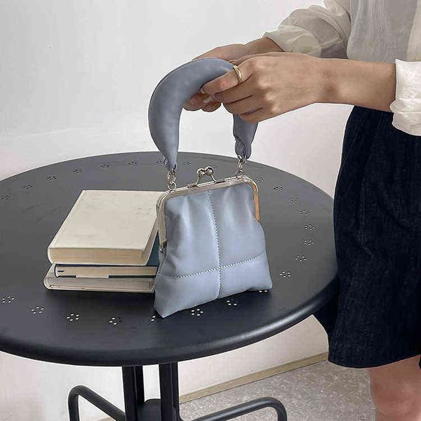 

portable women's bag niche design high sense clip chain single shoulder bag messenger bag 220614