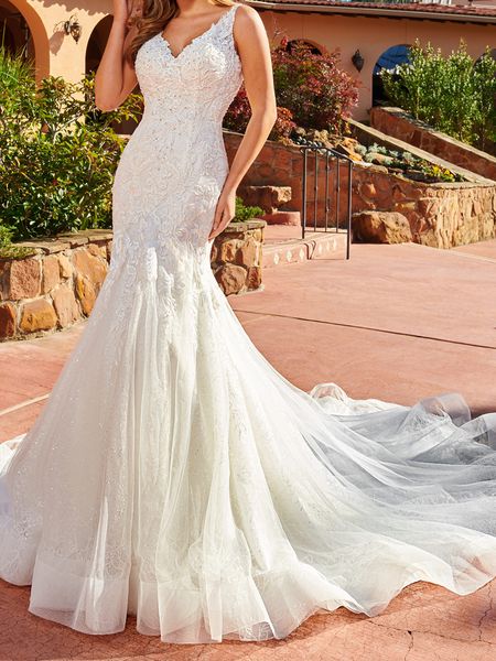 

mermaid bridal gowns wedding dresses floral applique with sequins court train, White