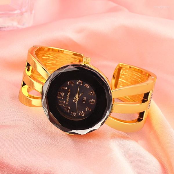 Relógios de pulso Design Relógios femininos Top Quartz Wrist Watch for Woman Fashion Steel Dial Small Ladies Relógios Relógios