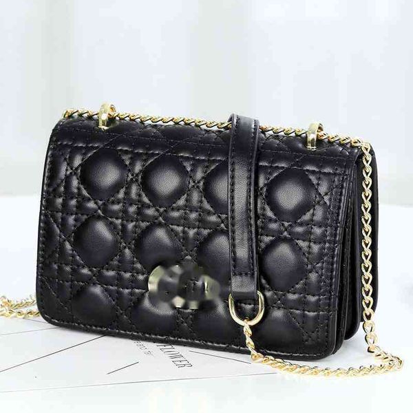 

factory direct sale 2022 new fashion women's messenger single shoulder embroidered wire lingge chain fashionable and versatile small sq