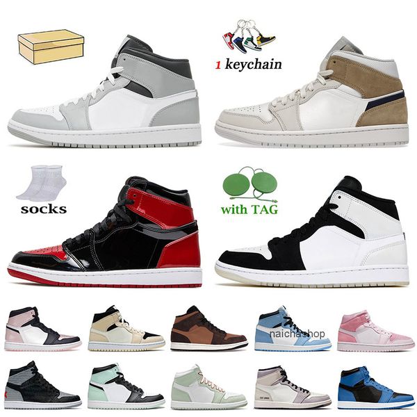 

fashion 2022 with socks jumpman 1 basketball shoes light smoke grey 1s tan suede patent bred diamond shorts armory navy univ air jorden jord, Black