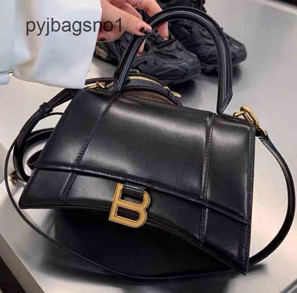 

brand 2022ss designer bag balenciga family handags 2022 paris hourglass cowhide crocodile pattern fashion trend vers 2seg