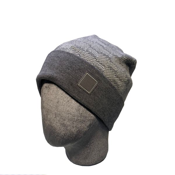 

classic designer autumn and winter popular beanie hat fashion universal knitted hat wool outdoor warm skull, Blue;gray