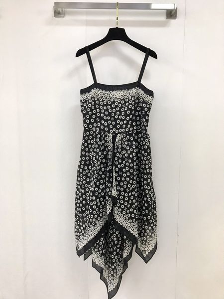 

2022 european fashion brand summer latest series irregular dress, White;black