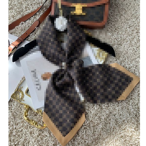 

2022 fashion Europe and America 100% mulberry silk scarf fashion women elegant