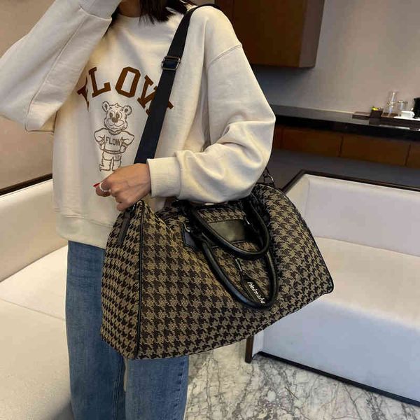 

outlet handbags winter portable travel men's women's simple sports fitness large capacity dry wet separation luggage sale_3ctx