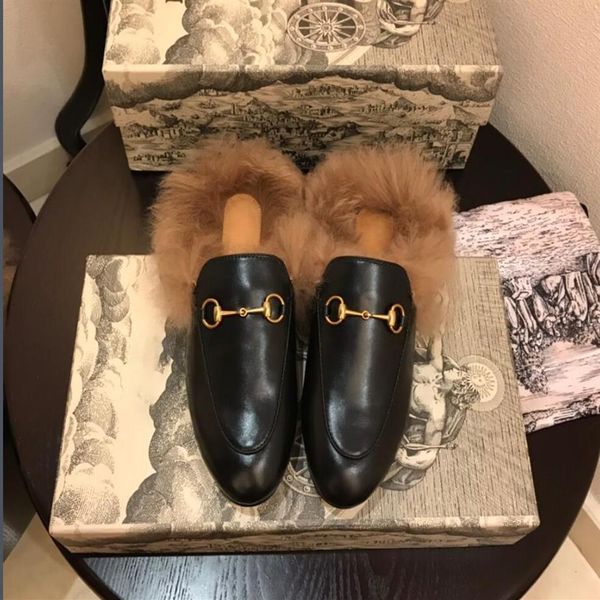 

2021 designer women sandals leather autumn winter warm slippers classic metal buckle embroidery stylist shoes men half292k, Black