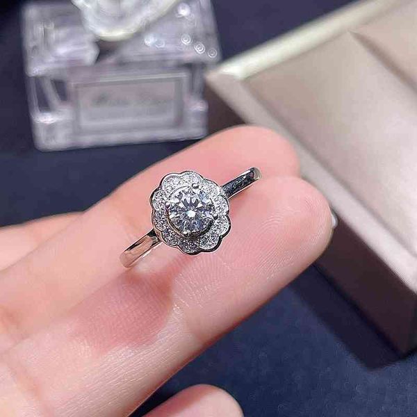 

d vvs1 05ct moissanite beautiful thread ring 925 sterling silver diamond special promotion, Golden;silver
