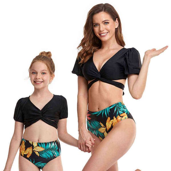 

summer kids swimsuit family matching clothes print mother daughter mommy and me l220715, Blue