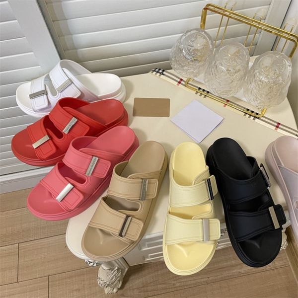 2022 Damen Sandalen Hybrid Klassische Hausschuhe Designer Slide Metall Flip Flops Gummi Leder Flache Gelee Schuhe Hausschuhe Strand High Heel Kleid Schuh 35-40