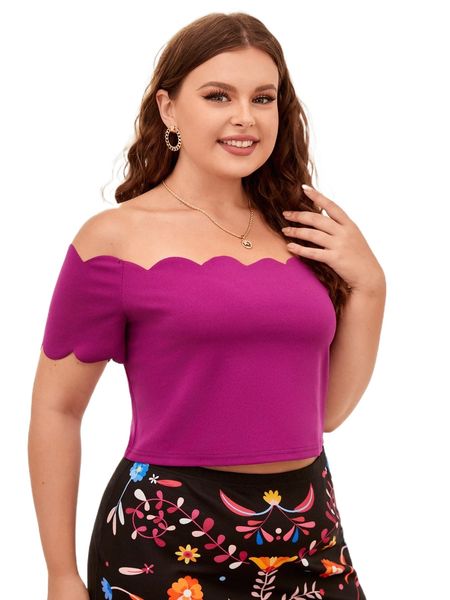 

plus scallop trim off shoulder tee r0u7#, Black