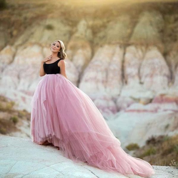 Юбка-юбки Dusty Pink a-line Женская свадебная юбка с длинными поездами изготовлена ​​из пухния