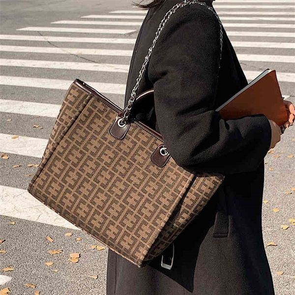 

high sense small bag fashion ins minority large capacity single shoulder bag autumn and winter portable 75% purses stores sale