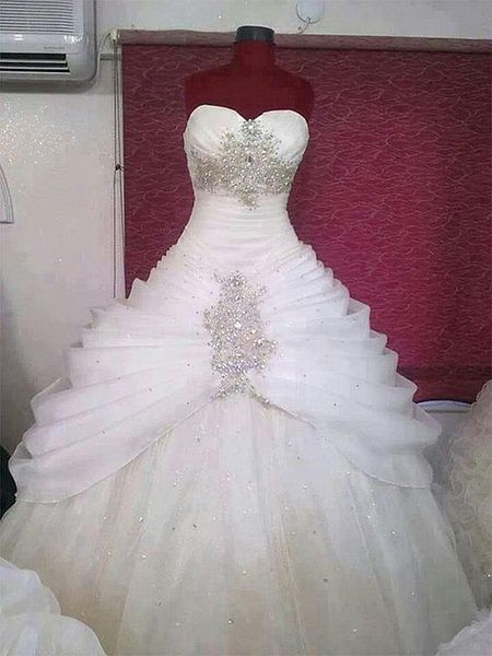 2022 Abito da sposa vintage increspato A Line Collo a cuore Cristalli Perline Lunghezza pavimento Abiti da sposa Corsetto con lacci sul retro Abiti da sposa taglie forti Realizzazione su misura