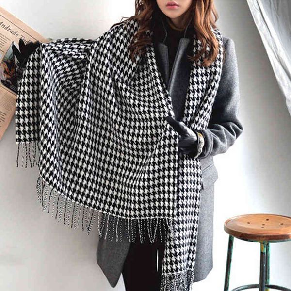 

2022 autumn and winter new tassel thousand bird plaid scarf large imitation cashmere women's shawl, Blue;gray