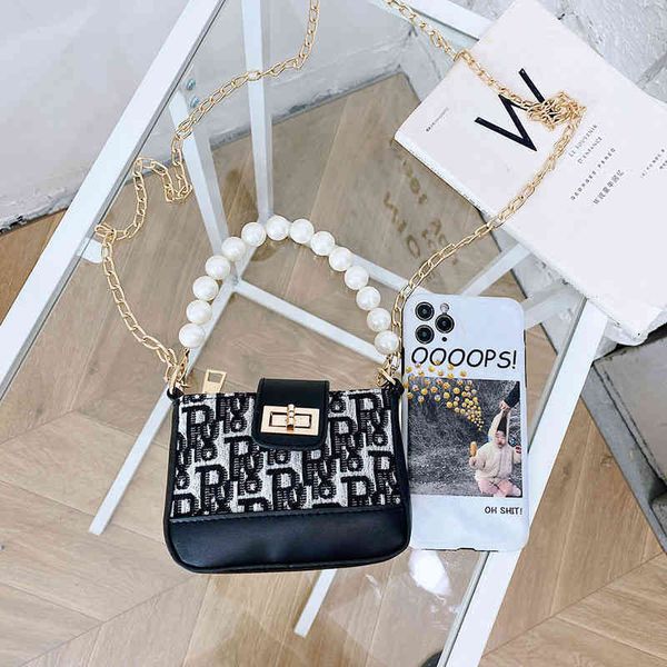 

2022 luxury bags children's baby messenger tide pearl portable chain girl's bag