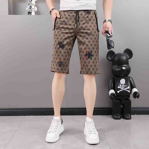 Trend-Stil beschnittene Herren-Freizeitshorts Biene-Druck 2022 Sommer neue schlanke gerade hochwertige Mann-Stoff-Knie-Hosen Modemarken-Designer-Männer-Shorts