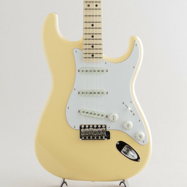 

yngwie malmsteen st/ white/scalloped maple #ggc6z electric guitar