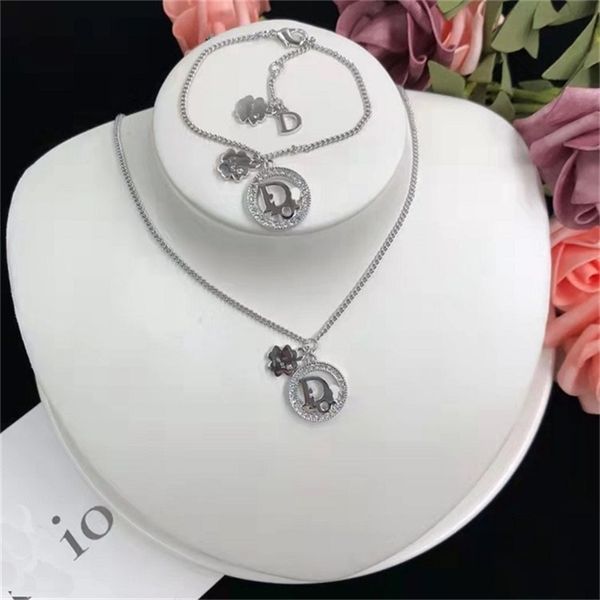 

2022 36% off designer jewelry minority hollow out design high-grade round rhinestone necklace d letter simple tide brand clavicle chain, Golden