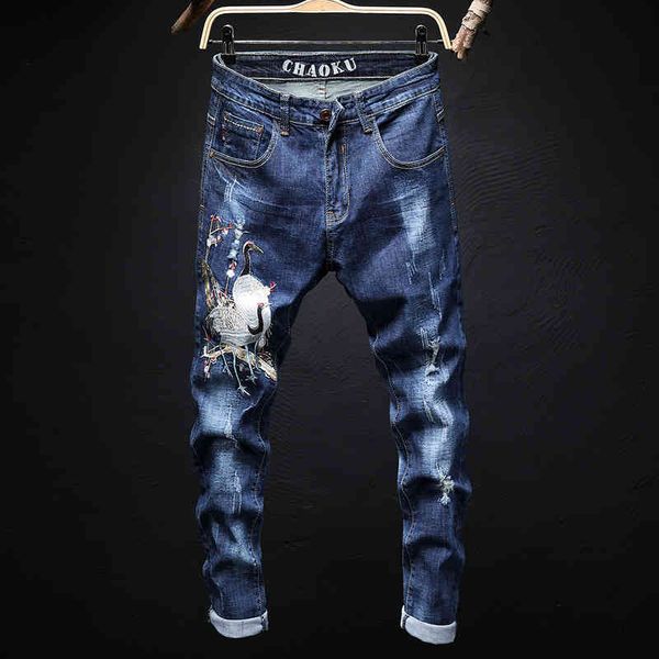 

men's jeans design style small straight elastic men's jeans embroidery red crowned crane slim pants 7701 tksr, Blue