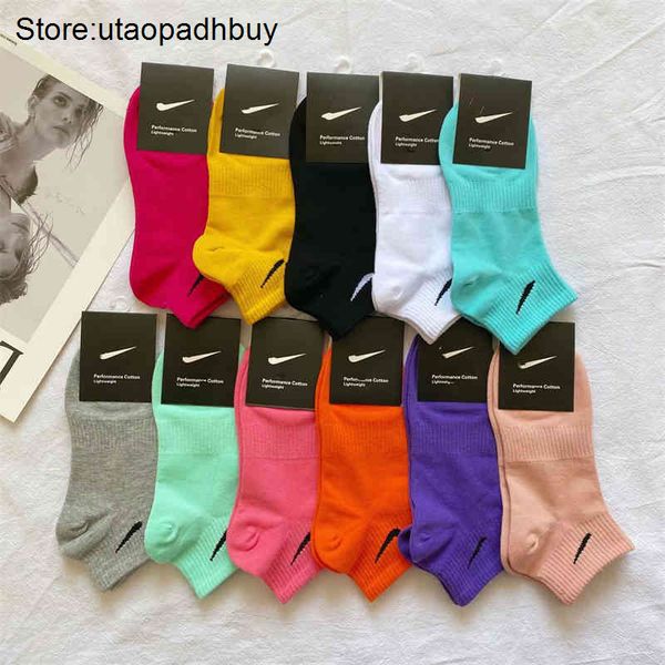 

classic fashion men's socks hook brand designer women's leisure lovers' short tube sportsocks luxury women men breathable ver, Black;white