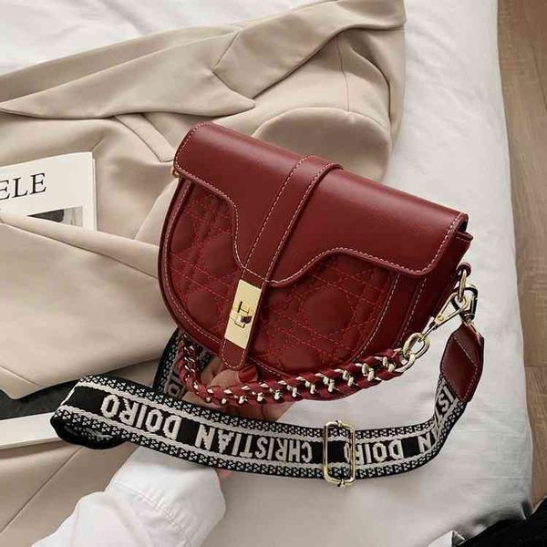 

2022 factory wholesale new bag women messenger korean texture fashion trend saddle women's bag