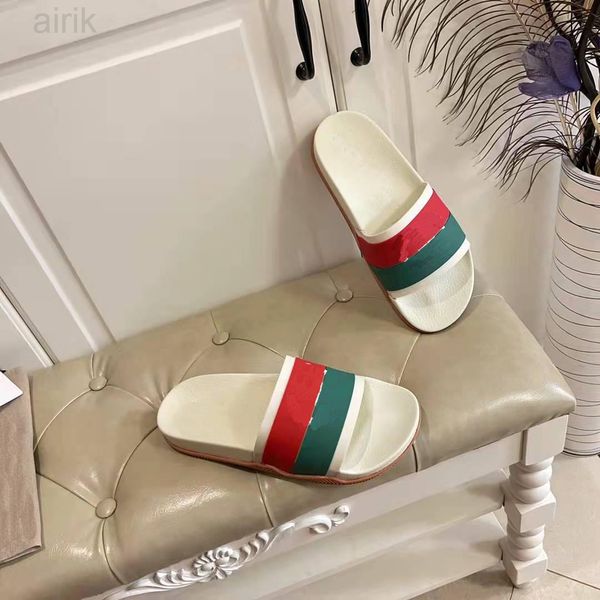 

2023 summer male and female couples green double slippers european station soft rubber flip-flops brand bottom beach non-slip sandals, Black