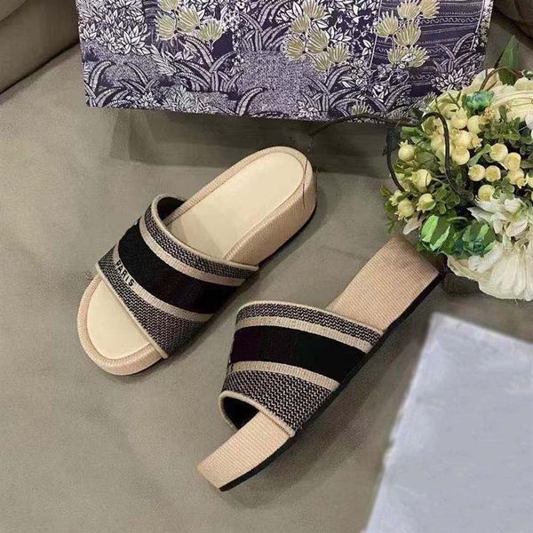 

woman slippers fashion sandals beach thick bottom classic pattern slipper platform alphabet lady leather flat slides 287t, Black