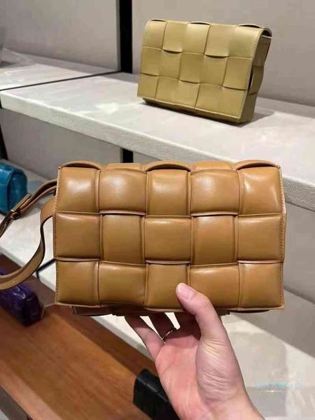 

bottegav venetas bvette 21 woven shoulder bag n8zs