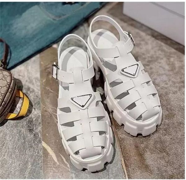 

new designer sandals rubber thick soled gear hollow baotou ladies casual heightening buckle roman tide outdoor beach sandal, Black