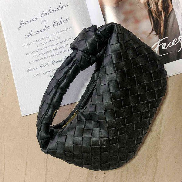 

portable women's bag cloud soft skin wrinkled dumpling hand woven