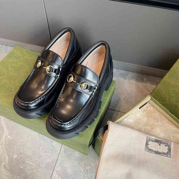 

dress shoes high version autumn and winter dad shoes women's thick soled classic horse rank buckle black patent leather lefu