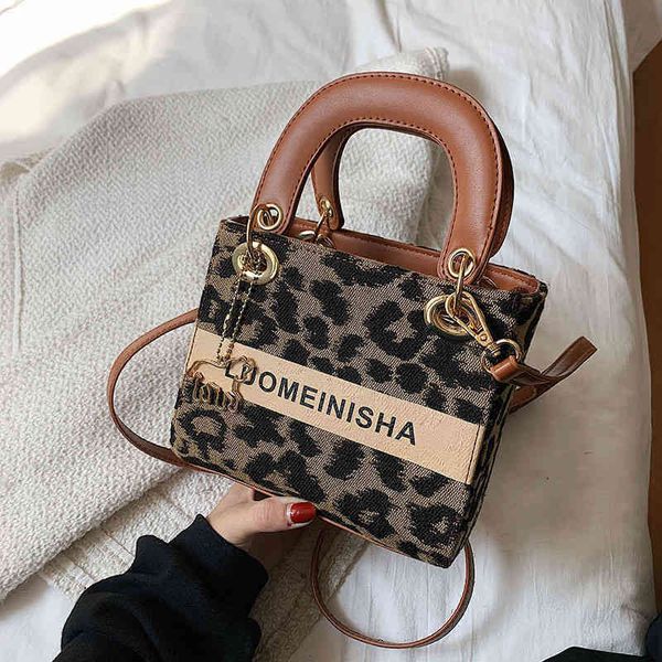 

50% off online factory clearance net red fashion high sense versatile ins hand small square bag batch