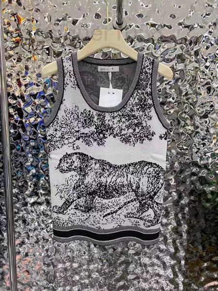 

women's sweaters designer cd22 spring new stitching i-shaped tiger embroidered sleeveless knitted vest 5ldb, White;black