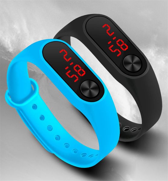 Homens Mulheres Bracelete esportiva casual relógios brancos liderados eletrônicos em cores digitais coloridas Silicone Wrist Watch Kids Reloj HOMBR