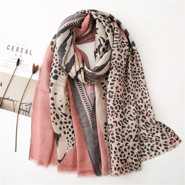 Moda Animal Leopardo Dot Fringe Viscose Shawl Sconhas Mulheres de alta qualidade O outono de inverno Pashmina roubou Bufandas Hijab muçulmano