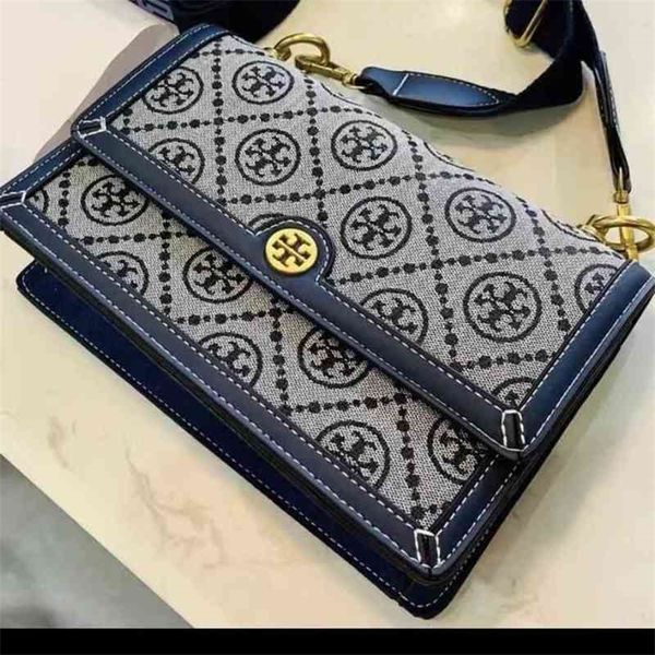 

75% off factory online sale women's 2022 new high-grade old flower temperament trend korean version one shoulder diagonal small square