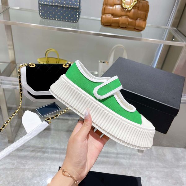 

2022 new version casual shoes mens womens fashion classic upper side arrow design couple style colorblock arrow shoess designer sneakers, Black