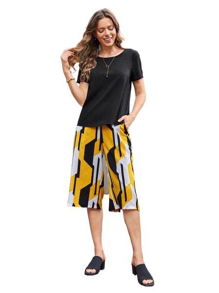 

emery rose solid tee & geo print capri pants x89k#, White