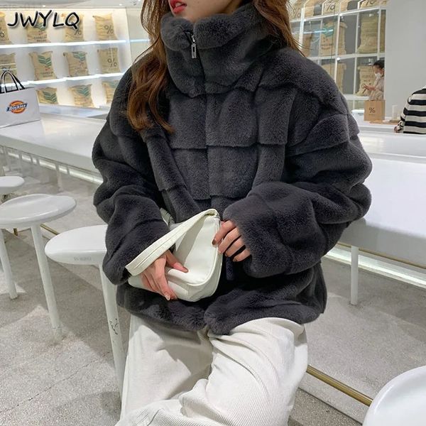 Winter Winter Faux Mink Sur Coat Mulheres engrossam roupas femininas casuais Batwings Manga Furry Outerwear Plus Tamanho Espalhar