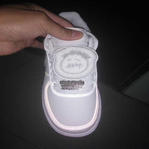 

original quality authentic runner sneakers white black shoes travis aq4211-100227x