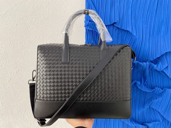 

men's luxury brand business briefcase large capacity leather sheepskin woven classic shoulder handbag totes men's luggage computer